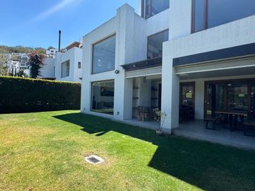 Casa de Venta en Nayón en Urbanización 4 D