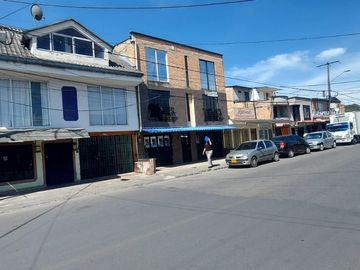 EN VENTA CASA BARRIO JOSE MARIA OBANDO