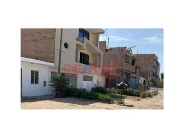 VENTA DE CASA EN ANCON - 160M2