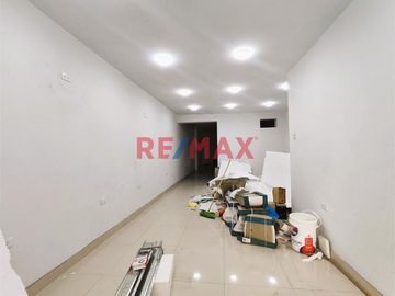 Local Comercial U Oficina En Alquiler | 1Er Piso | Av. Canto Grande | Puerta Directa A Calle