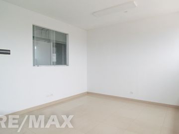 Alquiler De Oficina Boutique De 25.3 M2 En Santa Anita