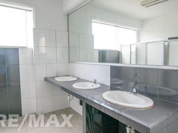 Alquiler De Oficina Boutique De 51 M2 En Santa Anita