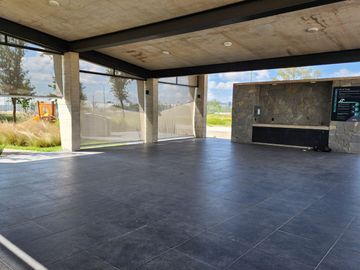 Casa nueva en venta en coto Nogal de Parques Vallarta Zapopan