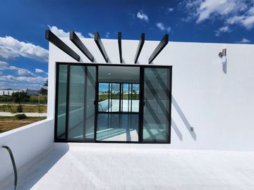 Casa nueva en venta en coto Nogal de Parques Vallarta Zapopan