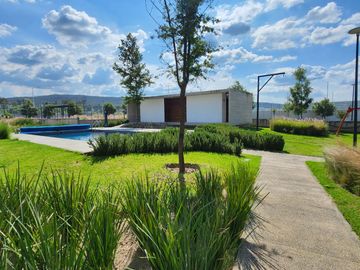 Casa nueva en venta en coto Nogal de Parques Vallarta Zapopan