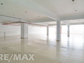 Alquiler De Oficina En Santa Anita 444 M2 De Area Libre