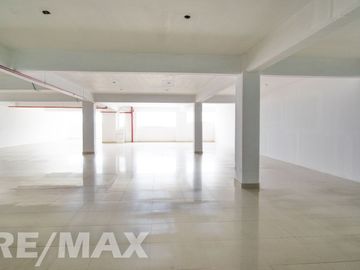 Alquiler De Oficina En Santa Anita 444 M2 De Area Libre