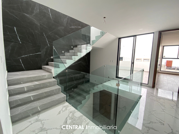Moderna casa en Pre-Venta | 3 Recámaras con baño en suite | Acabados de lujo | Lomas de Angelópolis II Parque Viena