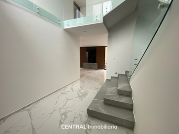 Moderna casa en Pre-Venta | 3 Recámaras con baño en suite | Acabados de lujo | Lomas de Angelópolis II Parque Viena