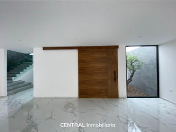 Moderna casa en Pre-Venta | 3 Recámaras con baño en suite | Acabados de lujo | Lomas de Angelópolis II Parque Viena