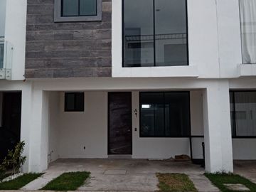 Casa en Venta de entrega inmediata El Secreto, Jardines del Valle, Zapopan, Jalisco