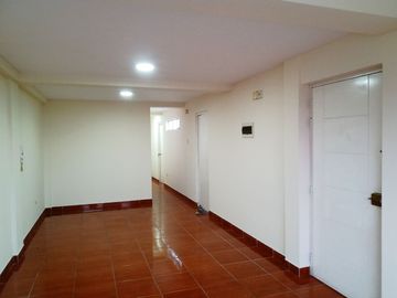 VENTA DE LINDO DEPARTAMENTO FRENTE A PARQUE  EN CARABAYLLO