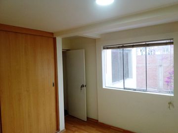 VENTA DE LINDO DEPARTAMENTO FRENTE A PARQUE  EN CARABAYLLO