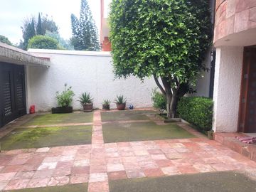 Casa en Venta, Lomas de la Herradura, Huixquilucan, Edomex, Cerrada Con Vigilanca