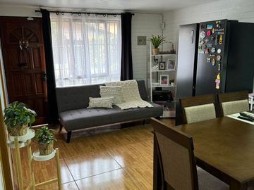 Se vende casa en Maipu, Villa Los Heroes 3 dormitorios, 1 Baño, estac para 3 vehiculos, $ 107.000.000
