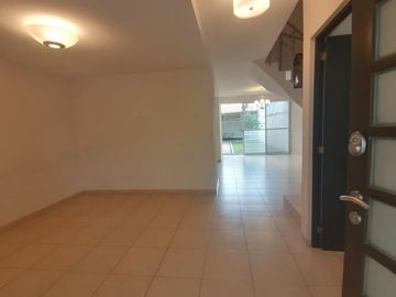 Venta de Casa Fracc. Azhares en León Guanajuato