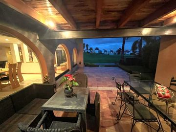 CASA EN VENTA EN LA VISTA COUNTRY CLUB.
