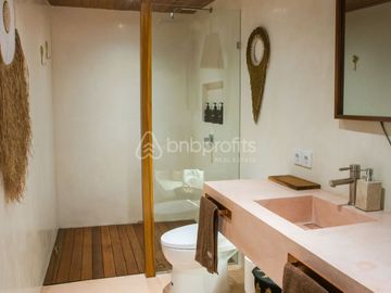 Affordable Bali Paradise: Stylish Leasehold Studio in Prime Canggu Location