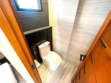 Spacious High Ceiling Living Area Brand New House and Lot For Sale Located in BF RESORT
