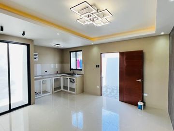 🏡BRAND NEW BEAUTIFUL MODERN DESIGN 2 STOREY DUPLEX HOUSE AND LOT FOR SALE IN BF RESORT VILLAGE LAS PIÑAS CITY⭐