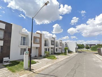 CASA EN REMATE BANCARIO EN CORREGIDORA QUERETARO