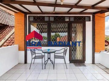 Dijual Rumah Hook Mewah di Cirendeu - Komplek Perumahan Bali View
