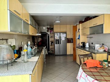 OCASIÓN VENDO HERMOSA CASA EN SAN BORJA con 14 dormitorios excelente para rentas