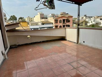 OCASIÓN VENDO HERMOSA CASA EN SAN BORJA con 14 dormitorios excelente para rentas
