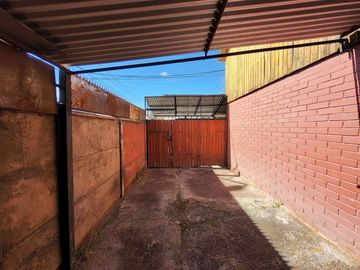 Casa En Venta Cercana A Estadio Municipal De San Bernardo