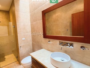 Venta de casa en Imbaya
