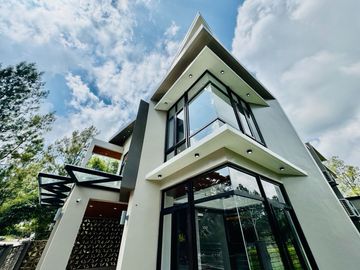 Airy Bright Contemporary Brand New House and Lot with Pool for Sale in Tagaytay City