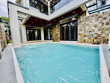 Airy Bright Contemporary Brand New House and Lot with Pool for Sale in Tagaytay City