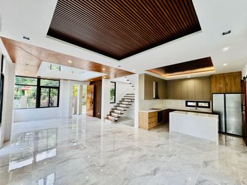 Airy Bright Contemporary Brand New House and Lot with Pool for Sale in Tagaytay City