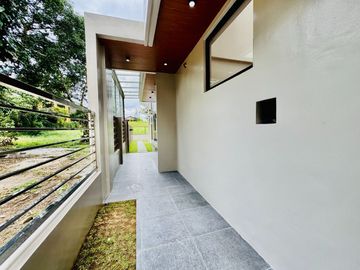 Airy Bright Contemporary Brand New House and Lot with Pool for Sale in Tagaytay City