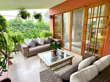 Espaciosa  casa con amplia  área social y piscina 🏡☀️