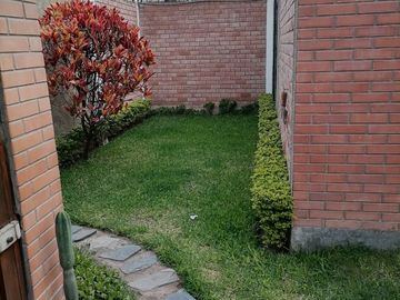 VENTA DE HERMOSA CASA EN ZONA EXCLUSIVA DE SURCO
