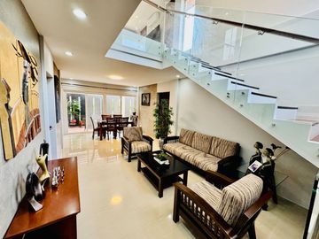 Rest house with SEPARATE villas for Airbnb for Sale! 2 houses total! 2 HOUSES!