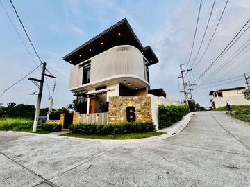 Modern 2Storey Fully Furnished Corner House and Lot for Sale in Tagaytay City