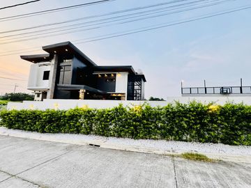 Modern 2Storey Fully Furnished Corner House and Lot for Sale in Tagaytay City