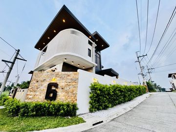Modern 2Storey Fully Furnished Corner House and Lot for Sale in Tagaytay City