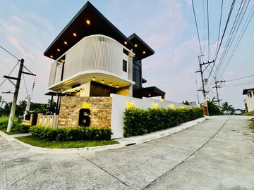 Modern 2Storey Fully Furnished Corner House and Lot for Sale in Tagaytay City