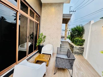 Modern 2Storey Fully Furnished Corner House and Lot for Sale in Tagaytay City