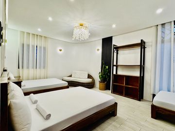 Modern 2Storey Fully Furnished Corner House and Lot for Sale in Tagaytay City