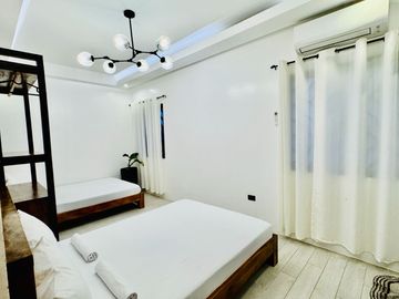 Modern 2Storey Fully Furnished Corner House and Lot for Sale in Tagaytay City