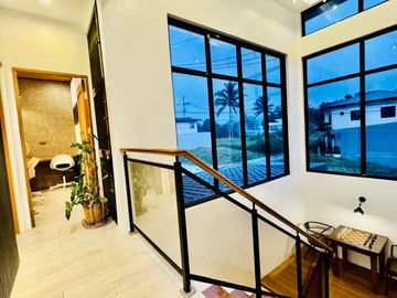 Modern 2Storey Fully Furnished Corner House and Lot for Sale in Tagaytay City