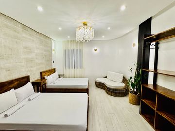 Modern 2Storey Fully Furnished Corner House and Lot for Sale in Tagaytay City