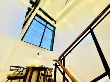Modern 2Storey Fully Furnished Corner House and Lot for Sale in Tagaytay City