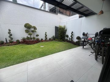 Casa de venta en San Juan de Cumbayá