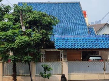 Rumah Super Adem di Area Tanah Kusir, 150 Meter Ke Veteran Raya