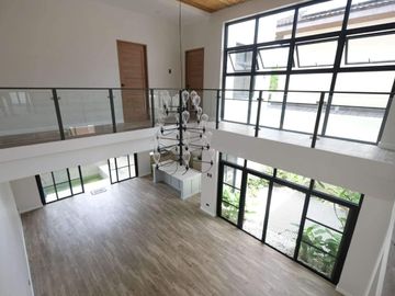 FOR SALE NEWLY BUILT MARVELOUS DESIGN 3 STOREY HOUSE IN GREENWOODS EXECUTIVE VILLAGE